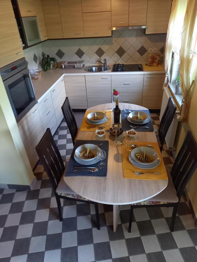 Villa Kuca Za Odmor Barbara Donja Stubica Esterno foto