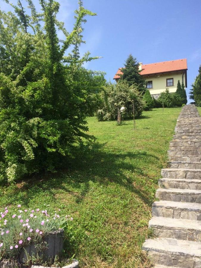 Villa Kuca Za Odmor Barbara Donja Stubica Esterno foto